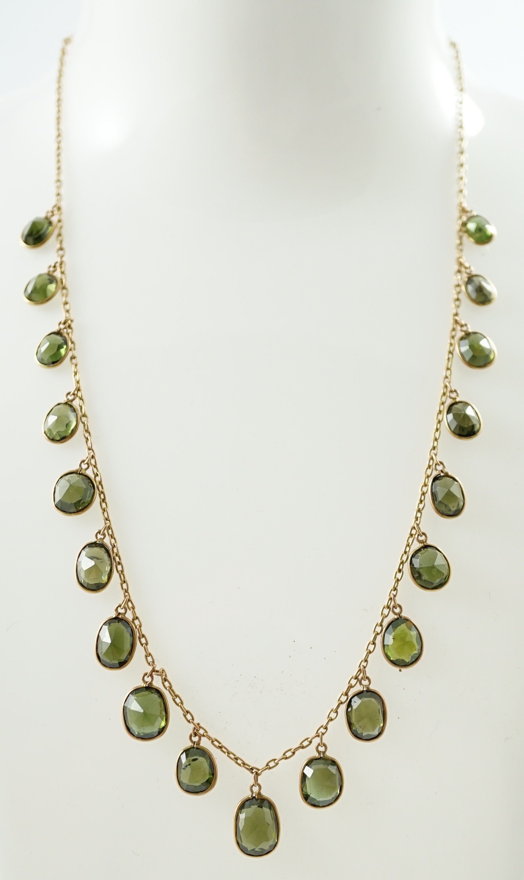 A late Victorian 15ct gold and graduated oval cut green tourmaline fringe choker necklace, set - Image 2 of 6