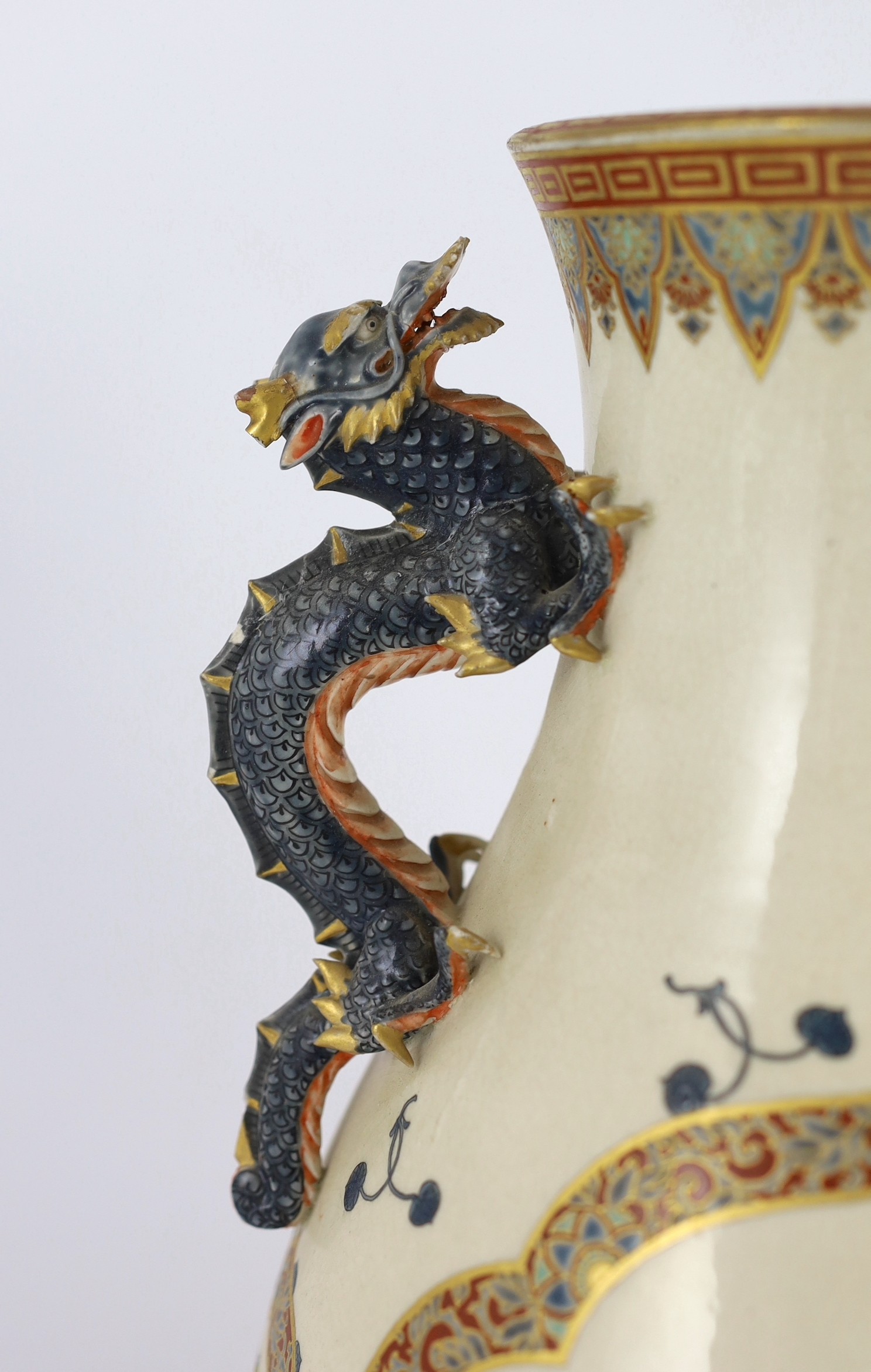 A large Japanese Satsuma pottery vase, late 19th century, finely gilded and painted in enamels - Image 3 of 9