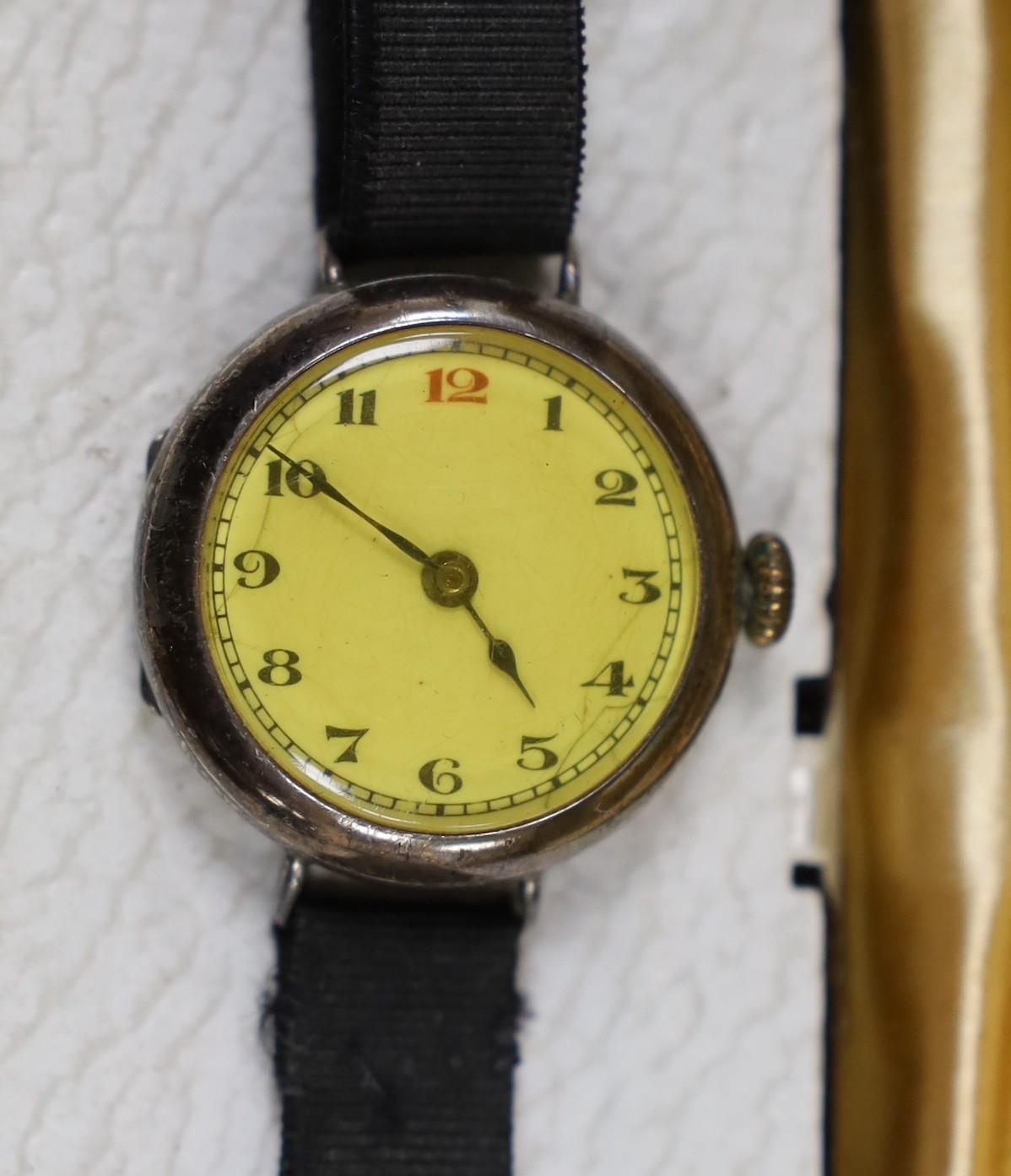 Three assorted wrist watches, including yellow metal and steel cased. - Image 3 of 3