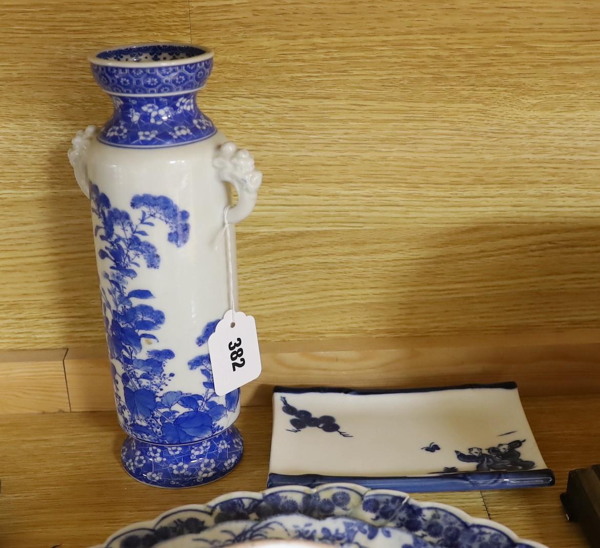 A collection of mostly Japanese blue and white ceramics, late 19th/early 20th century, including a - Image 5 of 5
