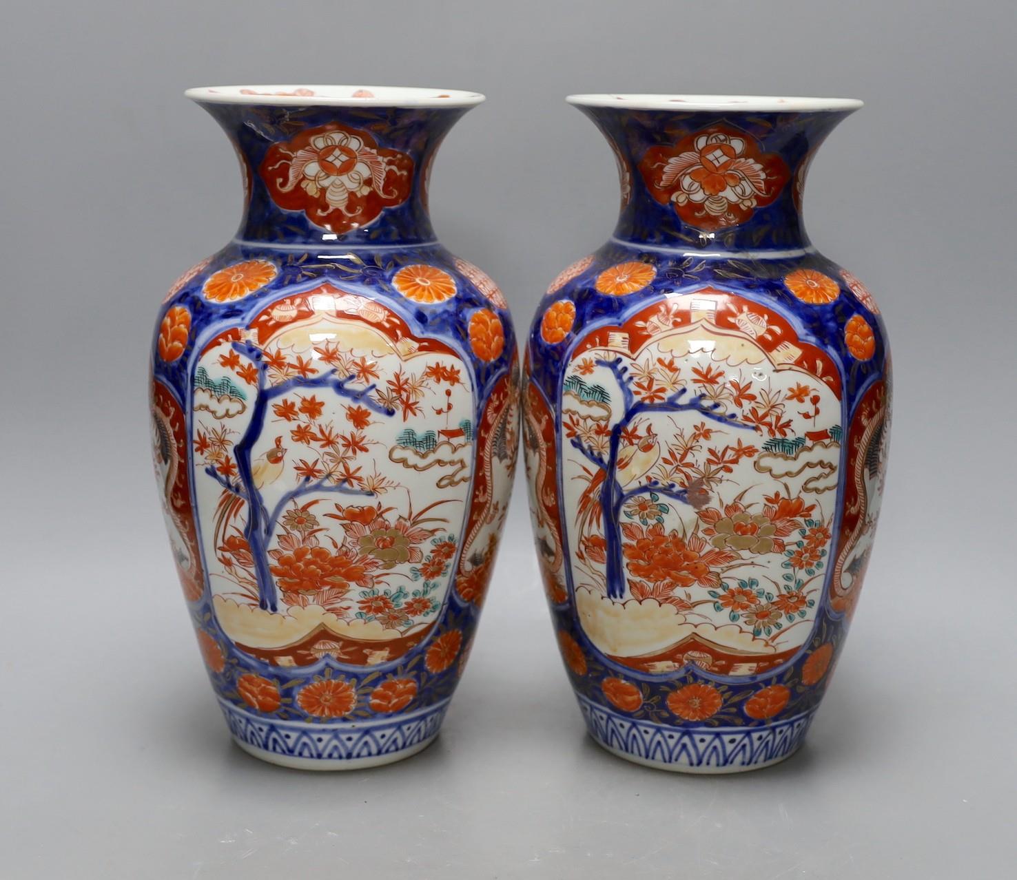 A pair of Japanese Imari vases, Meiji period. 30cm tall