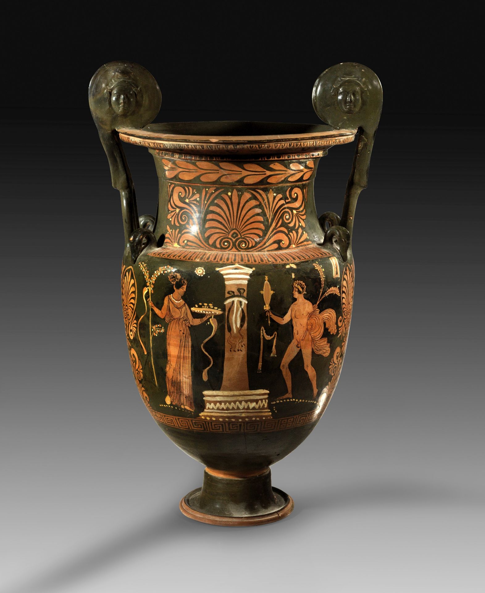Red-figure volute krater from the Workshop of the Patera and Ganymed Painter.  - Image 2 of 4