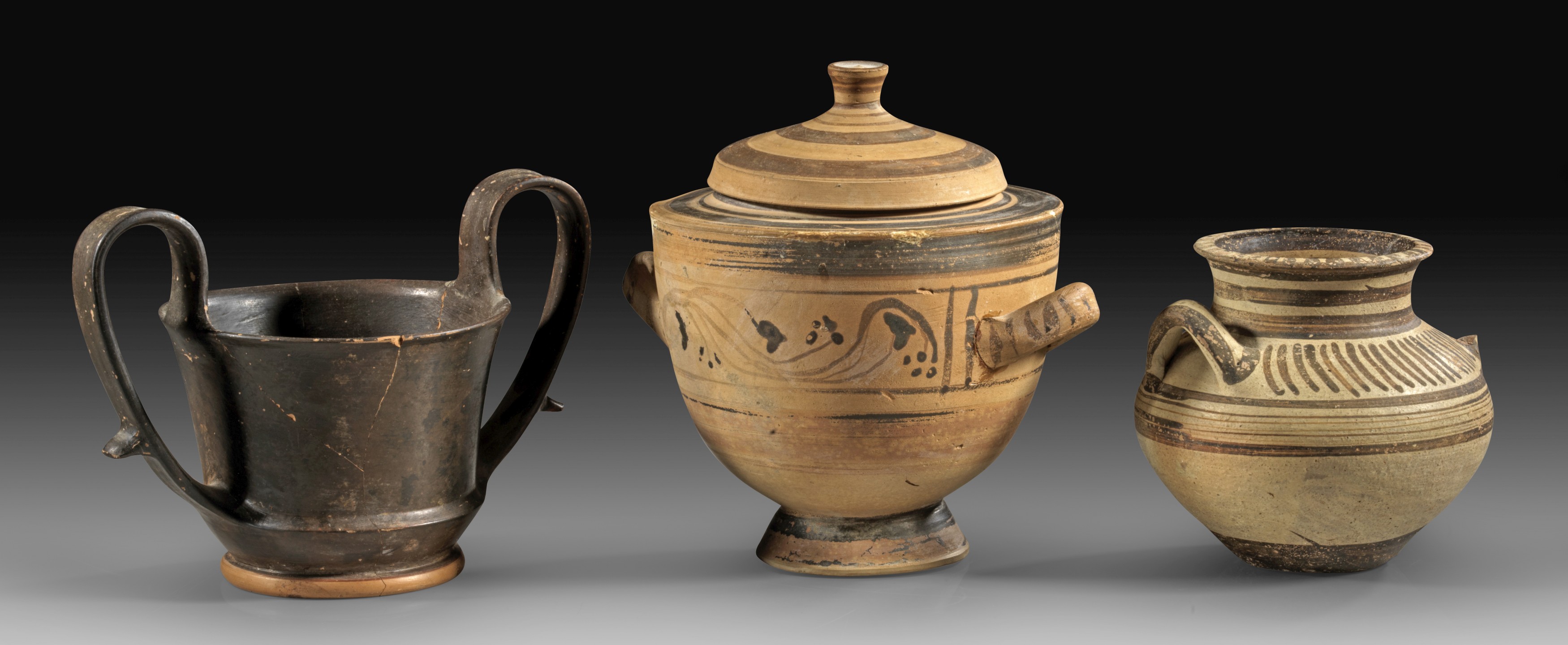 Nice Collection of three Greek vases from Boeotia. 