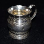 AN EARLY 19TH CENTURY SILVER DRINKING CUP standing 5.8cm high, hallmarked London (Leopards head