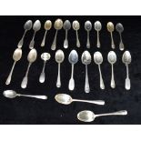 A COLLECTION OF SILVER TEASPOONS and a salt spoon, weight 540grams, 17 troy ozs approx.