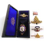 ASSORTED COLLECTABLES comprising a 9ct gold Royal Artillery sweetheart brooch, stamped '9 Ct' verso;