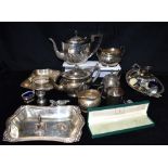 A COLLECTION OF SILVER PLATE AND METALWARE to include an Elkington plated three piece tea set, and