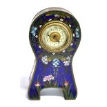 AN EDWARDIAN MANTLE CLOCK in cloisonne case, 20cm high overall Condition Report : movement untested,