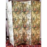 A FOUR LEAF SCREEN one side with faux leather and Chinoiserie decoration, each leaf 41cm wide
