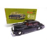 A 1/20 SCALE TRI-ANG MINIC ELECTRIC ROLLS-ROYCE SILVER CLOUD black, with a battery-operated