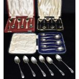 A COLLECTION OF SILVER TEASPOONS AND COFFEE BEAN SPOONS comprising 2 x cased sets of six silver