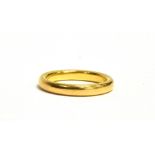 A 22CT GOLD BAND RING the ring hallmarked for Birmingham 1930, maker H Ld, ring size Q, weight 7.