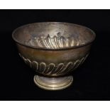 A SILVER PEDESTAL BOWL the bowl with ribbed detail to the belly, standing 12.5cm in height, bowl