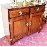 SMALL OAK SIDEBOARD