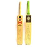 [CRICKET] AN AUTOGRAPHED CRICKET BAT England v. Australia 1985, signed by both complete sides