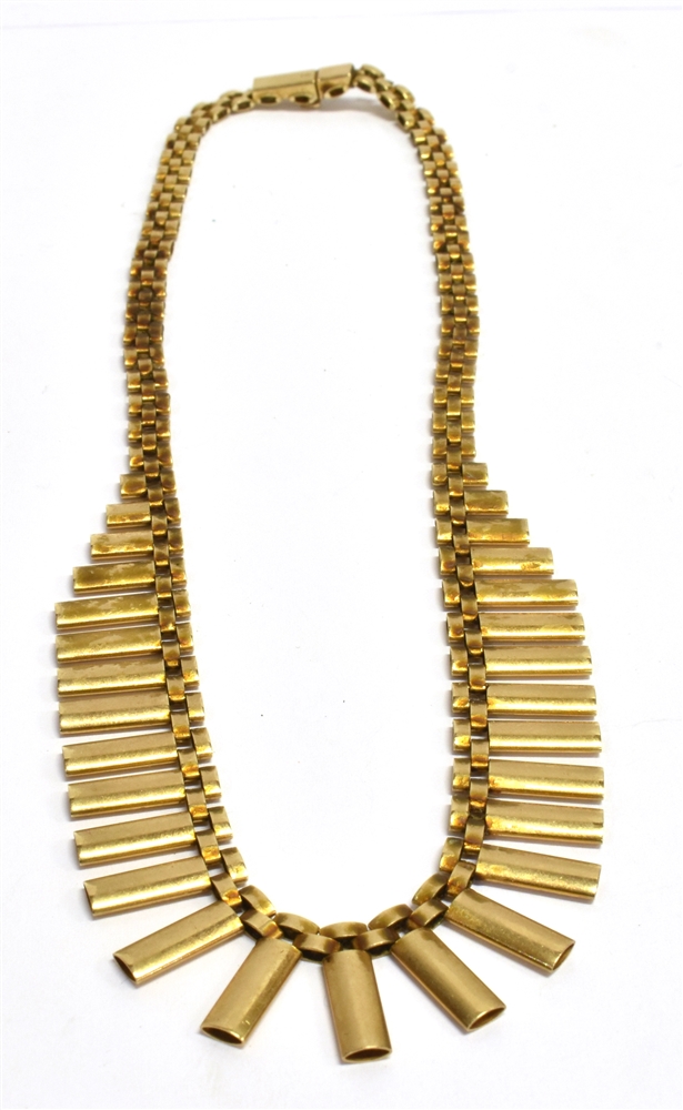 A YELLOW METAL COLLAR NECKLACE the necklace with push clasp marked 375, length 38cm, weight 20. - Image 2 of 3