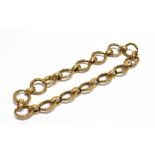 A MARKED 375 YELLOW METAL CIRCLE BRACELET The chain made up of interlocking open work circles