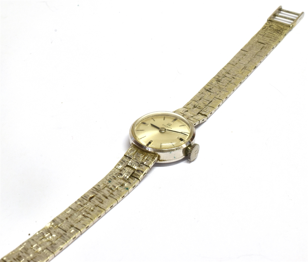 A LADIES TISSOT 9CT WHITE GOLD BRACELET STRAP WATCH clasp marked London 9.375, maker FHL&P, weight - Bild 3 aus 3