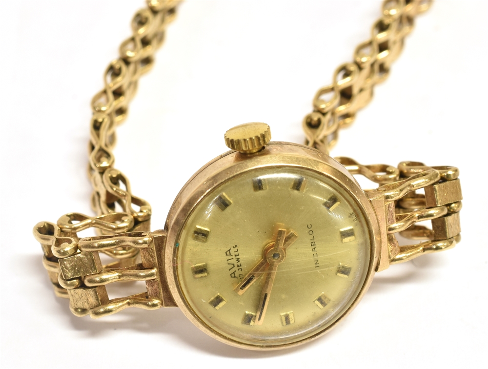 A LADIES AVIVA 17 JEWELS INCABLOC BRACELET WATCH The strap with 9.375 faded hallmark, the circular