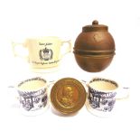 ASSORTED COLLECTABLES comprising an Elizabeth I (1558-1603) sixpence, 1574 (drilled); a Lipton's Tea