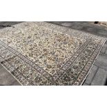 A LARGE CREAM GROUND NAIN CARPET 345cm x 247cm Condition Report : good condition Condition reports