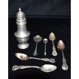 A SILVER SUGAR SIFTER AND SIX SILVER TEASPOONS sifter weight 82g A/F, spoons (to include