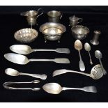 A COLLECTION OF SILVER AND SILVER PLATE to include silver cruet, small presentation dish, sauce boat