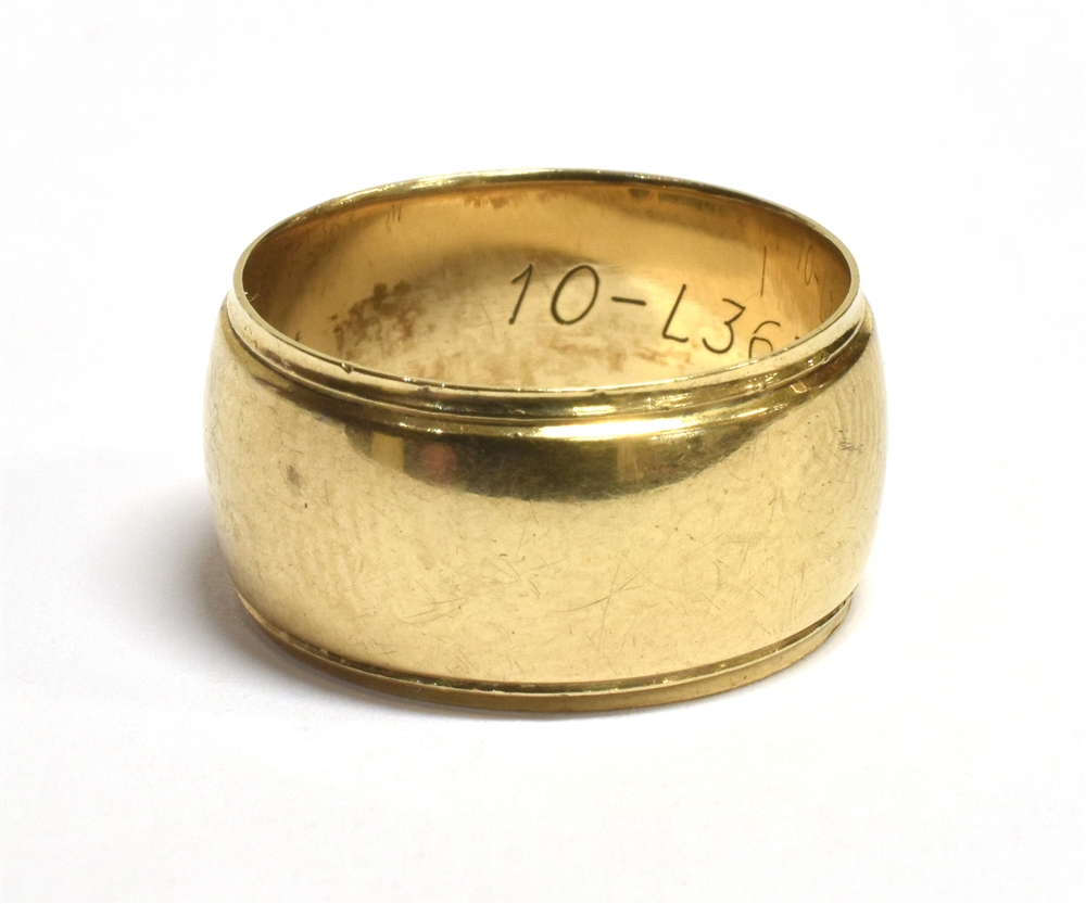 A VINTAGE 9CT GOLD WIDE BAND RING width 9mm, faded 375 hallmark, either London or Sheffield 1976,