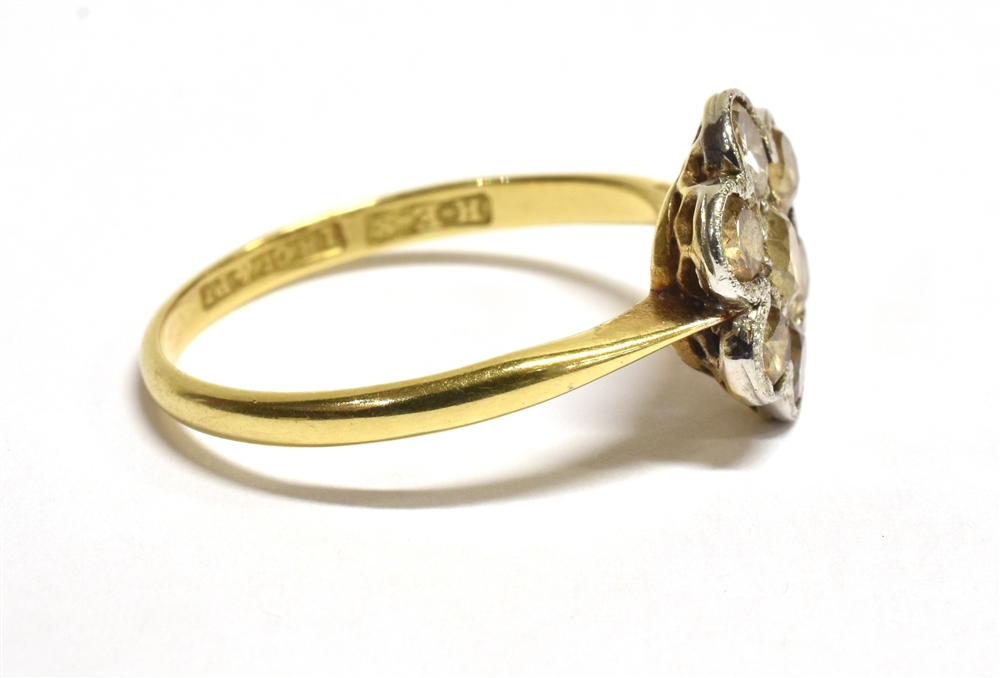 AN ART DECO DAISY DIAMOND RING The ring set with a daisy head comprising of transitional cut - Image 2 of 5
