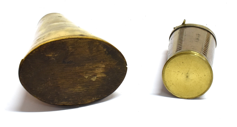 A HORN POWDER FLASK of tapering outline and a copper oval flask with brass mounts (2), the horn - Image 3 of 3