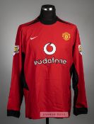 Louis Saha signed red Manchester United no.9 home jersey v Fulham in the Premier League at Loftus