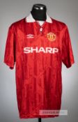 Manchester United red No.6 home jersey season 1993-94, Umbro, short-sleeved, club crest, lace-up