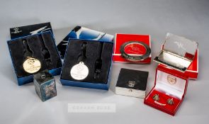 Selection of Arsenal FC corporate gifts, comprising Aquascutum Arsenal crest engraved silver-