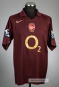 Robin van Persie signed claret Arsenal no.11 home jersey, season 2005-06, Nike, short-sleeved with