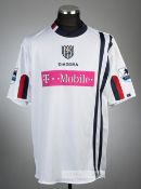 Curtis Davies signed white and navy West Bromwich Albion no.19 third choice jersey, season 2004-