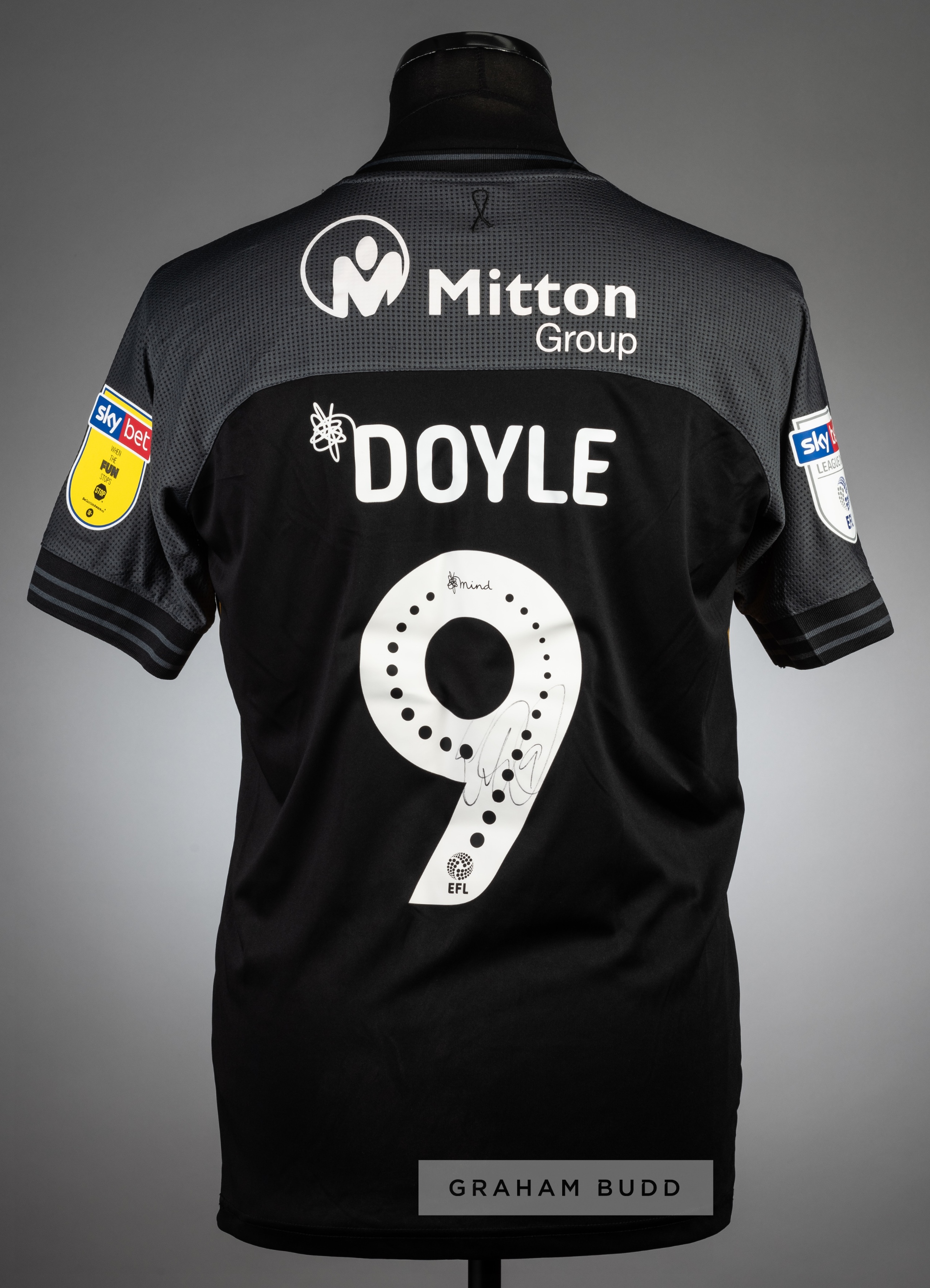 Two Eoin Doyle Bradford City jerseys, circa 2018-19, the first a signed Avec black and grey No.9 - Image 3 of 4