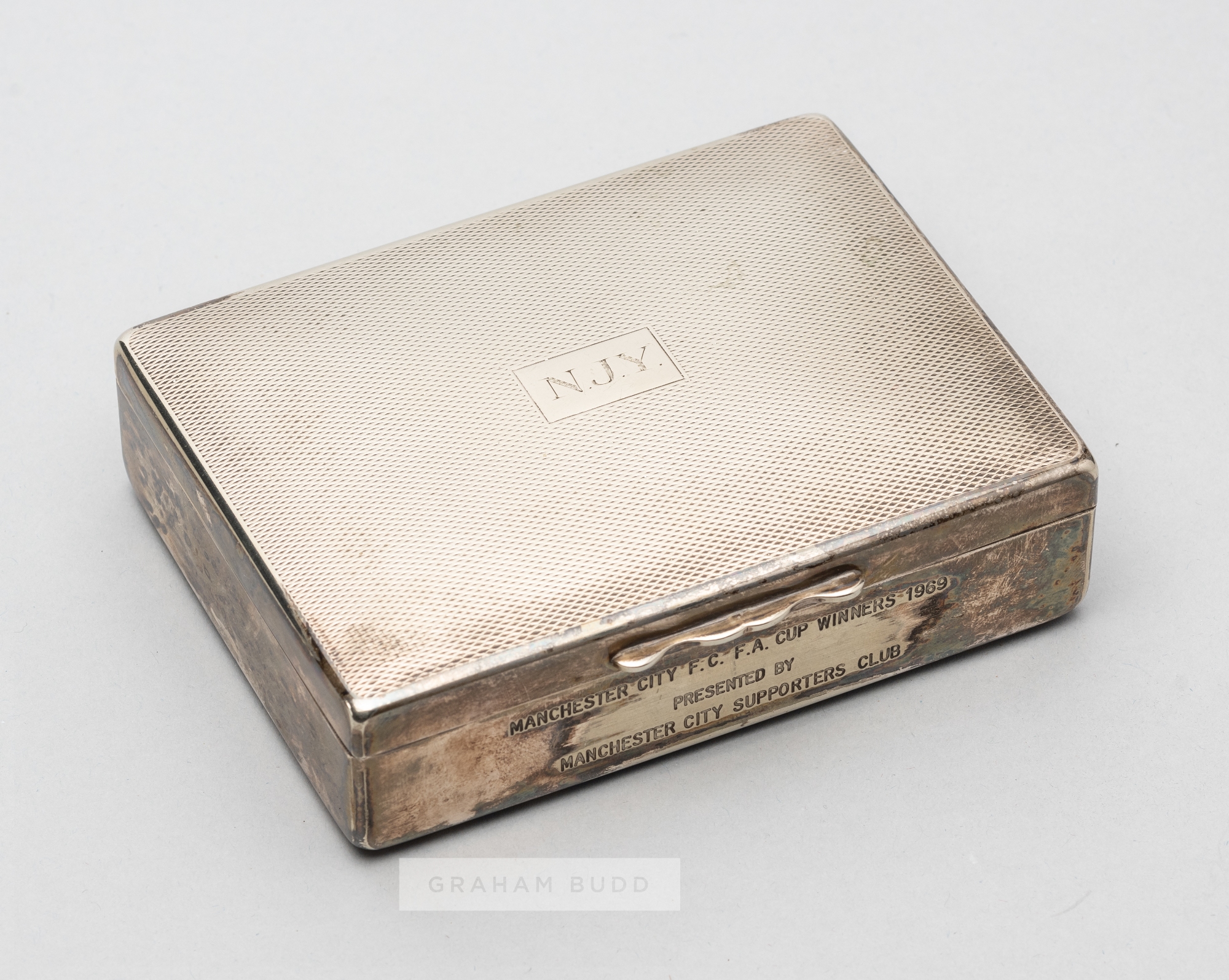 Buy Online Super Slim Cigarette Projects :: Photos, Videos, Logos, Illustrations Australia For Sale