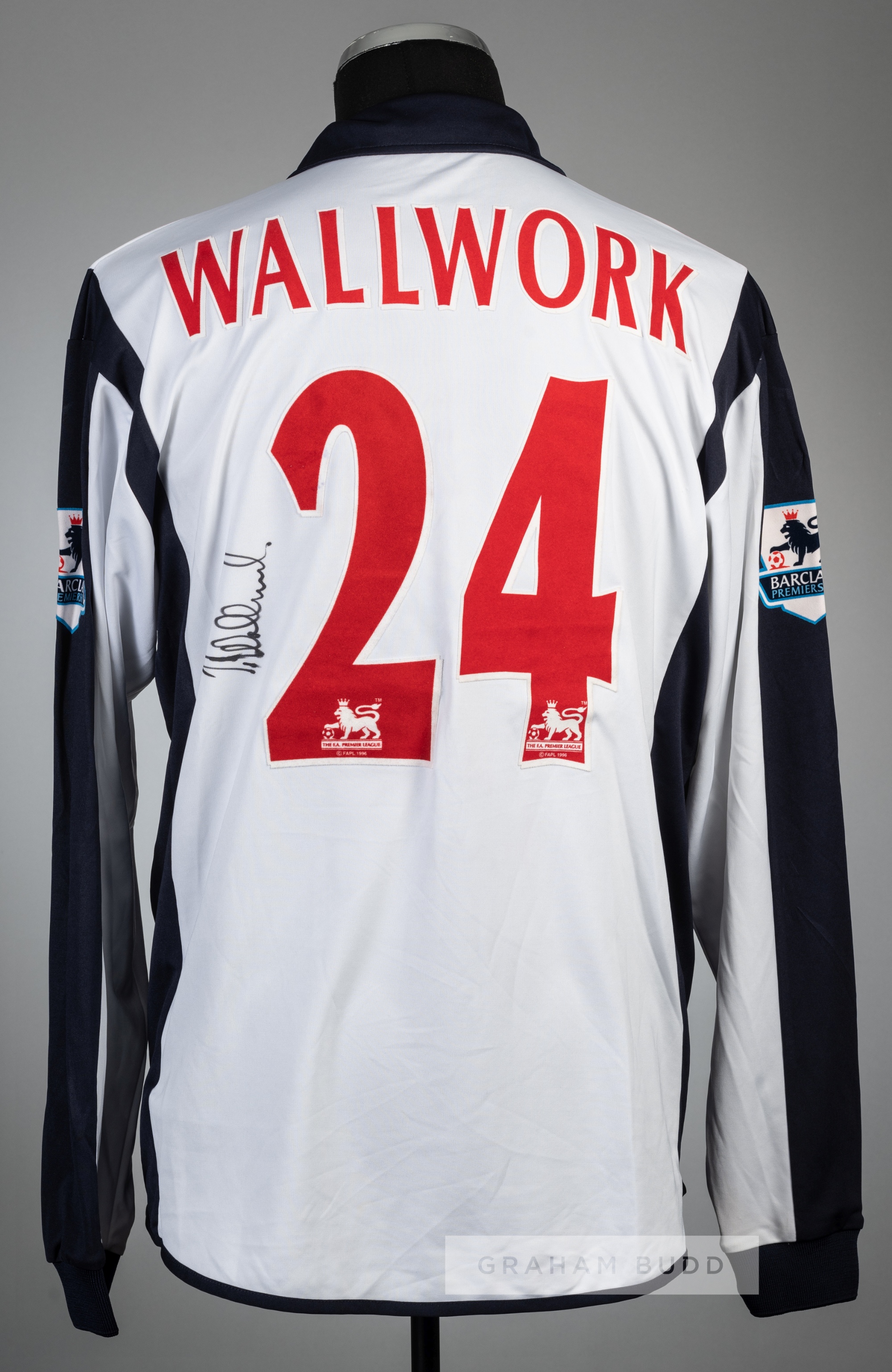 Ronnie Wallwork signed navy and white West Bromwich Albion no.24 home jersey, season 2005-06,