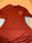 Robert Snodgrass signed claret and blue West Ham United club t-shirt, short-sleeved, club crest