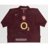 Team signed blackcurrant Arsenal jersey from the last season at Highbury, season 2005-06, Nike,