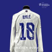 Gareth Bale squad signed white Real Madrid CF no.18 home jersey, season 2021-22, match-issue,