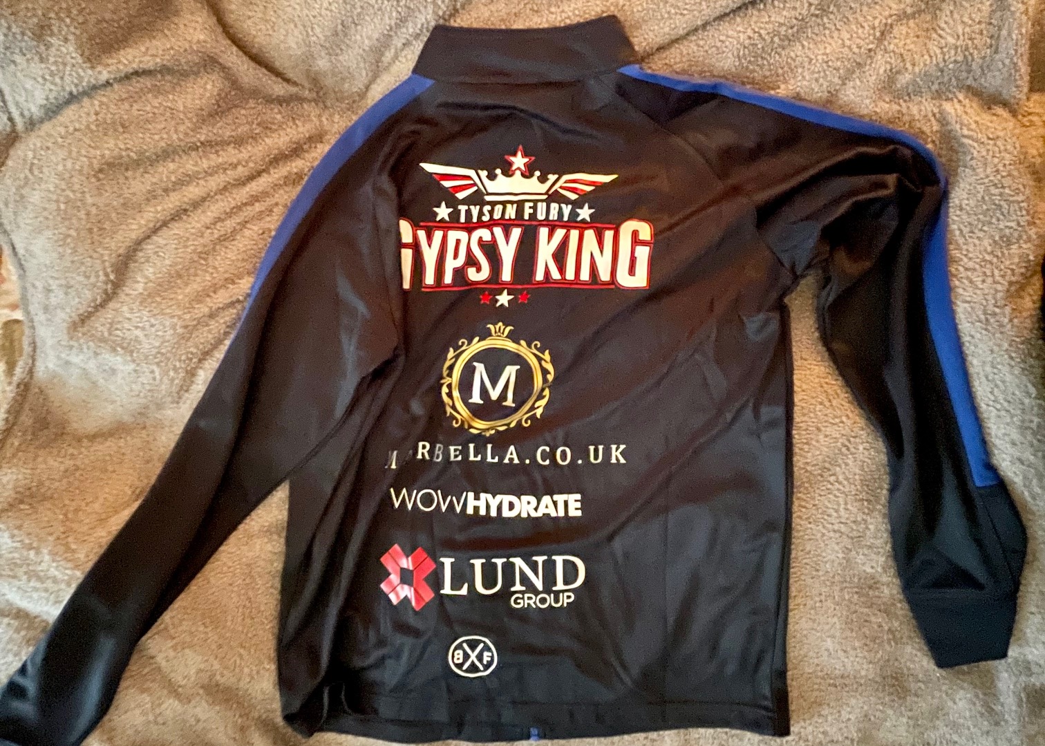 Tyson Fury navy & blue pre-fight tracksuit worn for the Deontay Wilder I fight held at Staples - Image 3 of 3