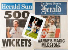 SHANE WARNE (1969-2022) ORIGINAL AUTOGRAPHED COLOUR 12 by 8in. CRICKET PHOTOGRAPH OF WARNE