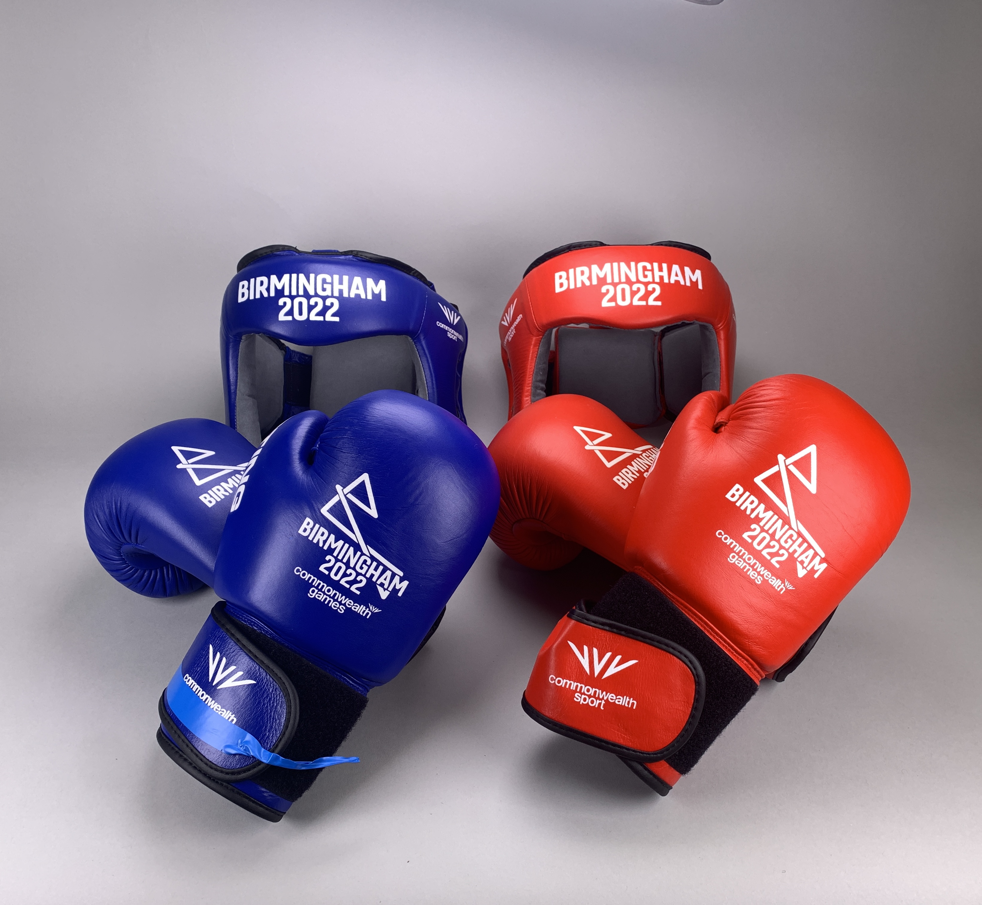 B2022 Women's Light Middleweight Quarter-Final Boxing Gloves and Headguard - Borgohain vs Eccles