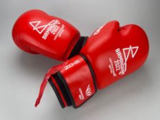 B2022 Men's Light Heavyweight Semi-Final Boxing Gloves - Sean Lazzerini