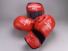 B2022 Women's Light Middleweight Gold Medal Bout Boxing Glove Right - Kaye Scott