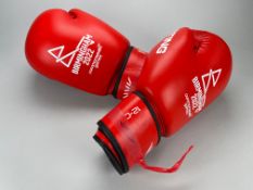 B2022 Men's Heavyweight Semi-Final Boxing Gloves - Duken Holo Tutakitoa-Williams