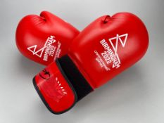 B2022 Men's Middleweight Semi-Final Boxing Gloves - Lewis Richardson