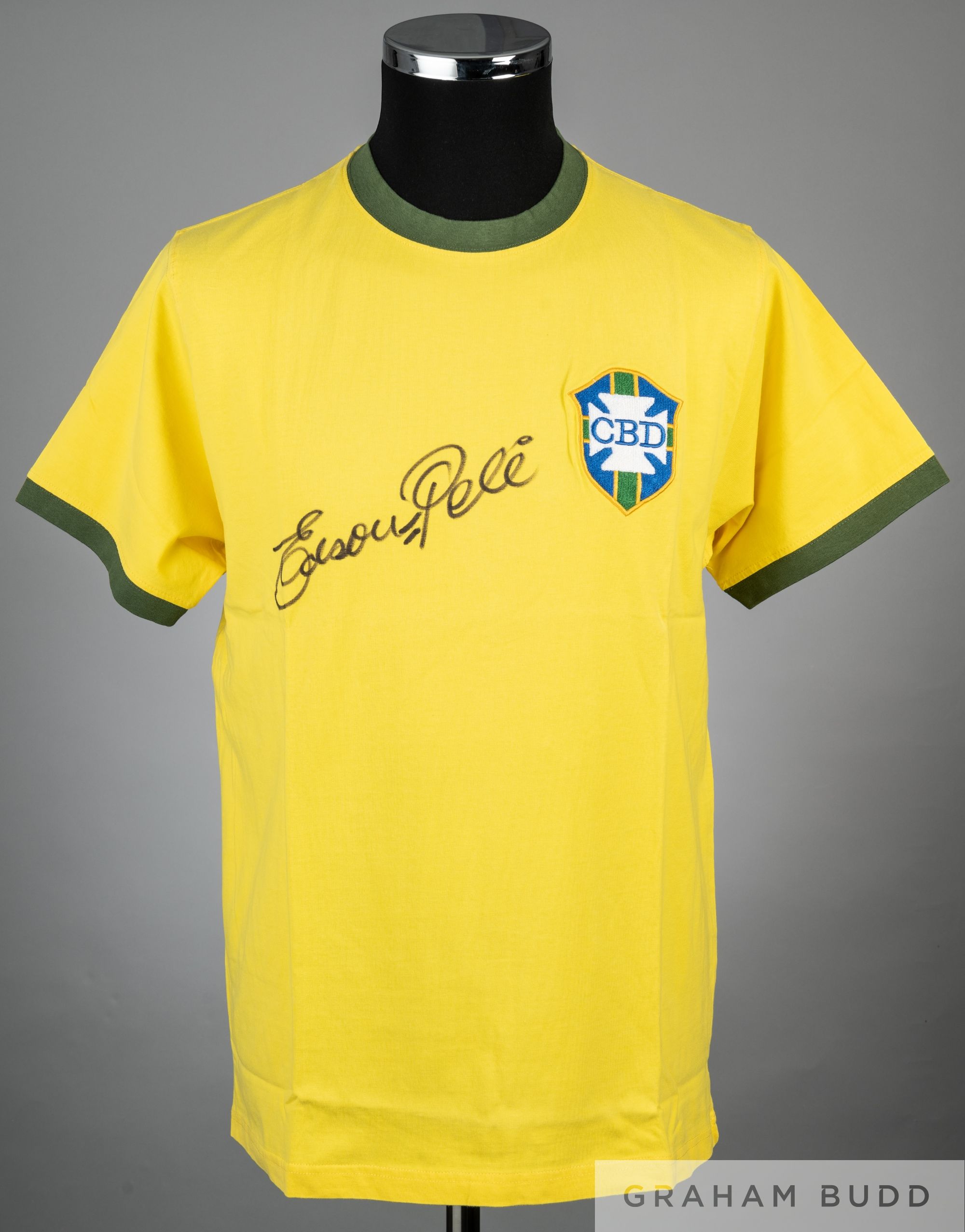 Edson Pele signed yellow and green Brazil 1970 World Cup replica jersey, Re-Take, short-sleeved with