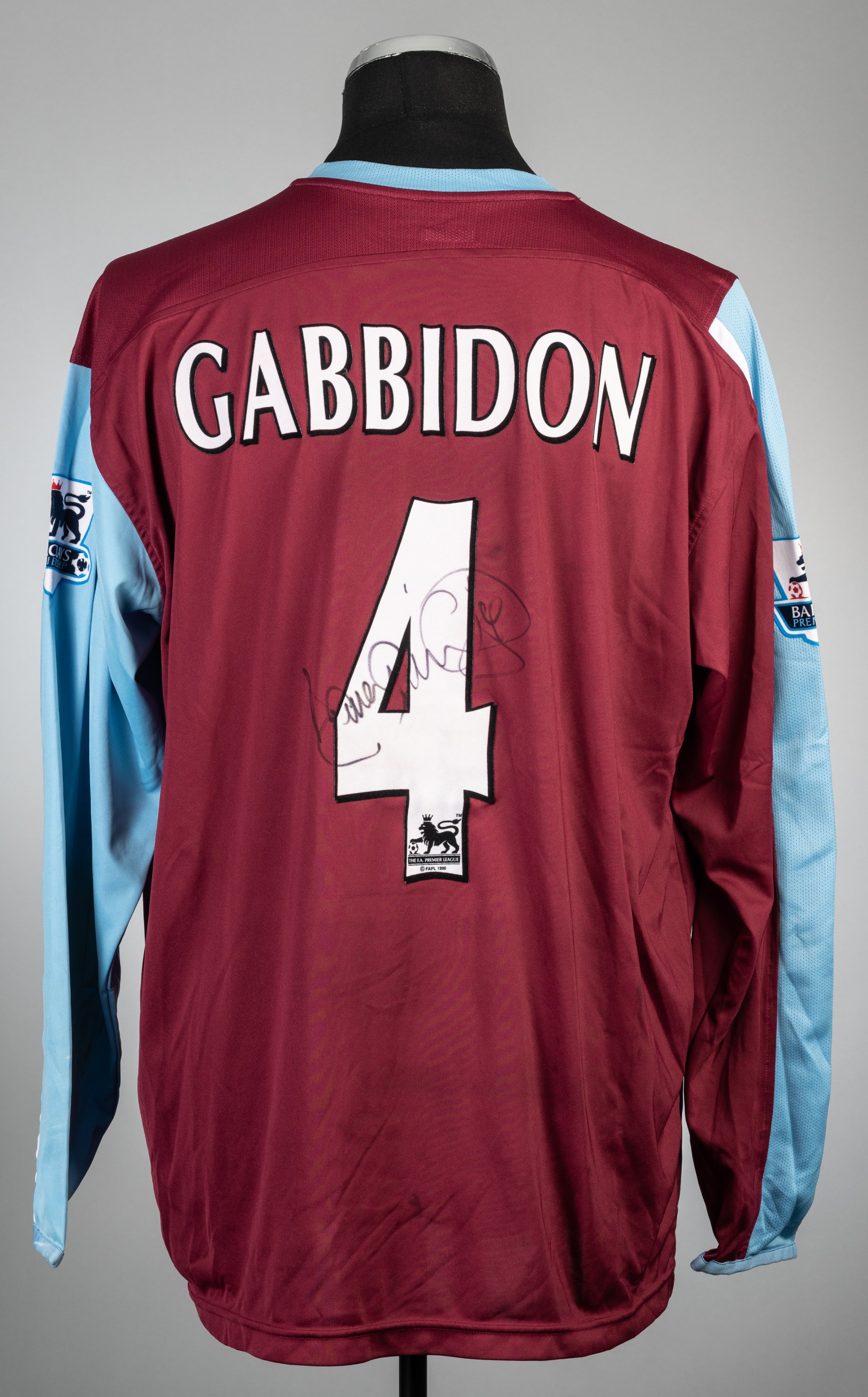 Danny Gabbidon signed claret & blue West Ham United no.4 home jersey, season 2005-06